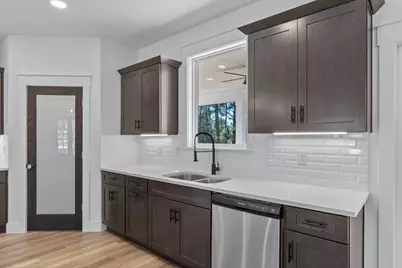 8390 Verano Street, Navarre, FL 32566 - Photo 13