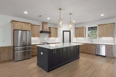 7713 Sandstone Street, Navarre, FL 32566 - Photo 17