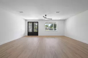 7713 Sandstone St, Navarre, FL 32566 - Photo 13