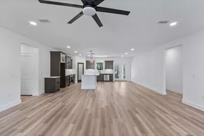 8393 Segura Street, Navarre, FL 32566 - Photo 15