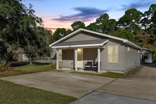 8528 Laredo St, Navarre, FL 32566 - Photo 15