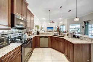 131 Hombre Cirle, Panama City Beach, FL 32407 - Photo 11