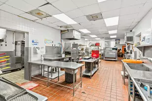 10501 Emerald Coast Pkwy, Destin, FL 32541 - Photo 19