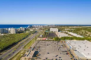 10501 Emerald Coast Pkwy, Destin, FL 32541 - Photo 43