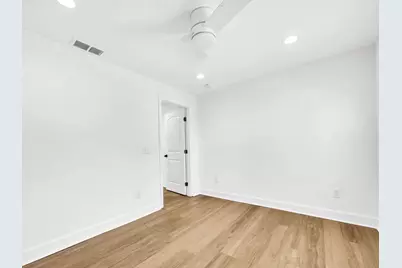 114 S Vestavia Street S, Panama City Beach, FL 32413 - Photo 19