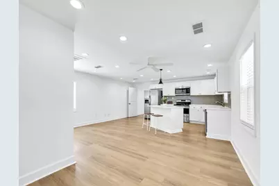 114 S Vestavia Street S, Panama City Beach, FL 32413 - Photo 5