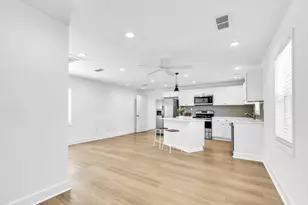 114 S Vestavia Street S, Panama City Beach, FL 32413 - Photo 5