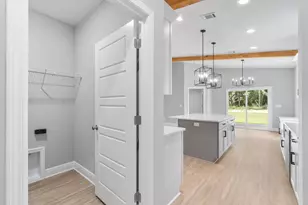 1427 Madelyn Wds Dr, Pensacola, FL 32506 - Photo 47