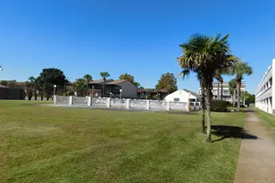 17614 Front Beach Rd, Panama City Beach, FL 32413 - Photo 15