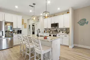 693 Coastal Breeze Dr, Freeport, FL 32439 - Photo 11