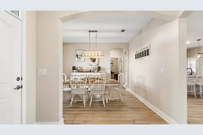 693 Coastal Breeze Drive, Freeport, FL 32439 - Photo 5