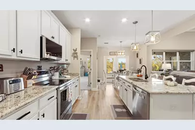 693 Coastal Breeze Drive, Freeport, FL 32439 - Photo 13