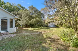 6814 Avenida De Galvez, Navarre, FL 32566 - Photo 39