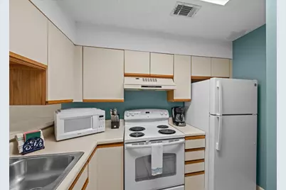 304 Southlake Court #304, Niceville, FL 32578 - Photo 9