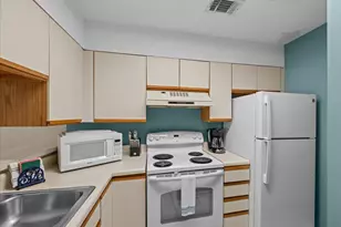 304 Southlake Ct, Niceville, FL 32578 - Photo 9