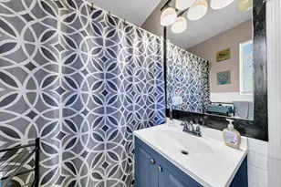 348 NE Gardner Dr NE, Fort Walton Beach, FL 32548 - Photo 11