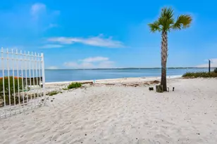 1422 Seaside Cir, Navarre, FL 32566 - Photo 37