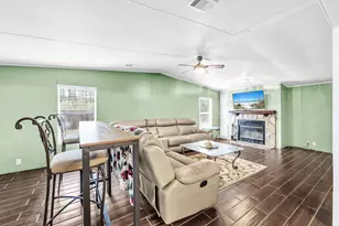 2236 Old Jolly Bay Rd, Freeport, FL 32439 - Photo 9