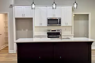 114 A Marimba St, Mary Esther, FL 32569 - Photo 5