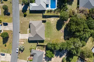 415 Jillian Dr, Crestview, FL 32536 - Photo 5