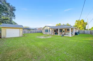 7201 Mier Henry Rd, Myrtle Grove, FL 32506 - Photo 5