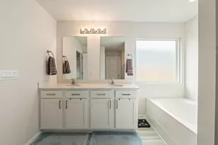 435 Scarborough St, Crestview, FL 32539 - Photo 21