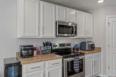 6340 Churchill Circle, Milton, FL 32583 - Photo 11