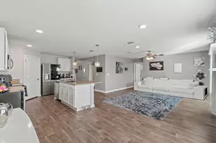 6340 Churchill Cir, Milton, FL 32583 - Photo 15