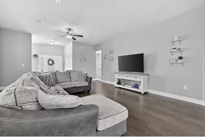 4670 Chanteuse Parkway, Crestview, FL 32539 - Photo 15