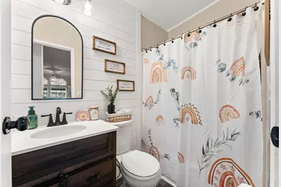 4318 Crystal Lake Drive, Chipley, FL 32428 - Photo 19