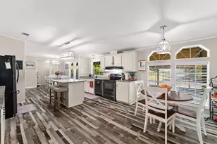 4318 Crystal Lake Dr, Chipley, FL 32428 - Photo 13