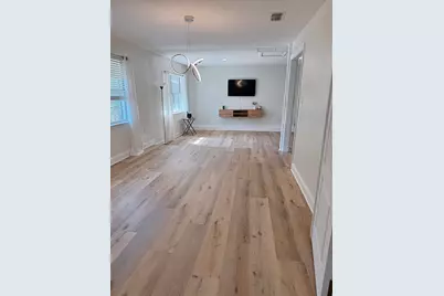 215 NE Buck Drive NE, Fort Walton Beach, FL 32548 - Photo 9