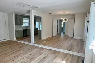 215 NE Buck Dr NE, Fort Walton Beach, FL 32548 - Photo 11