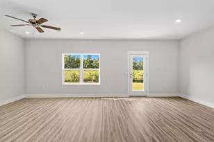 5908 Pelagic Dr, Milton, FL 32583 - Photo 9