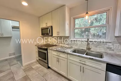 309 Pontevedra Lane, Niceville, FL 32578 - Photo 13