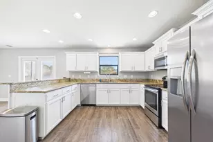 9403 Pouder Ln, Navarre, FL 32566 - Photo 17