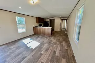 600 W Violet Ln W, Defuniak Springs, FL 32433 - Photo 9