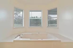 946 Shalimar Point Dr, Shalimar, FL 32579 - Photo 49