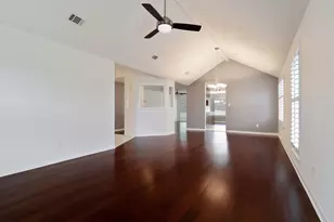 946 Shalimar Point Dr, Shalimar, FL 32579 - Photo 15