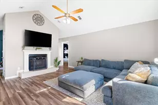 206 Seville Cir, Mary Esther, FL 32569 - Photo 5