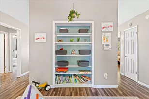 206 Seville Cir, Mary Esther, FL 32569 - Photo 19