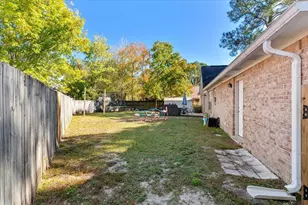 206 Seville Cir, Mary Esther, FL 32569 - Photo 31