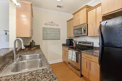 524 Valparaiso Parkway #UNIT B, Valparaiso, FL 32580 - Photo 11