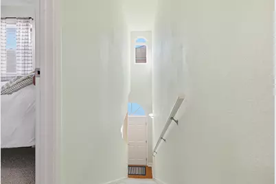 524 Valparaiso Parkway #UNIT B, Valparaiso, FL 32580 - Photo 19