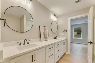 8090 3rd St, Laurel Hill, FL 32567 - Photo 17