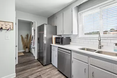 3240 Quietwater Lane, Gulf Breeze, FL 32563 - Photo 21