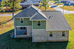 3030 Crown Creek Cir, Crestview, FL 32539 - Photo 33