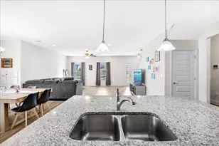 3030 Crown Creek Cir, Crestview, FL 32539 - Photo 13