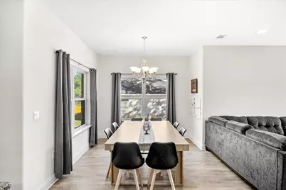 3030 Crown Creek Circle, Crestview, FL 32539 - Photo 9