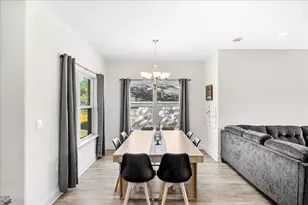 3030 Crown Creek Cir, Crestview, FL 32539 - Photo 9